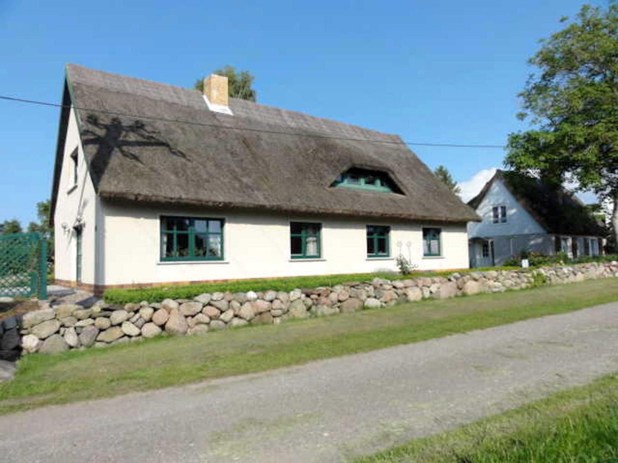 Reetdachhaus "Landhaus Ulrich" Lubkow Exterior photo
